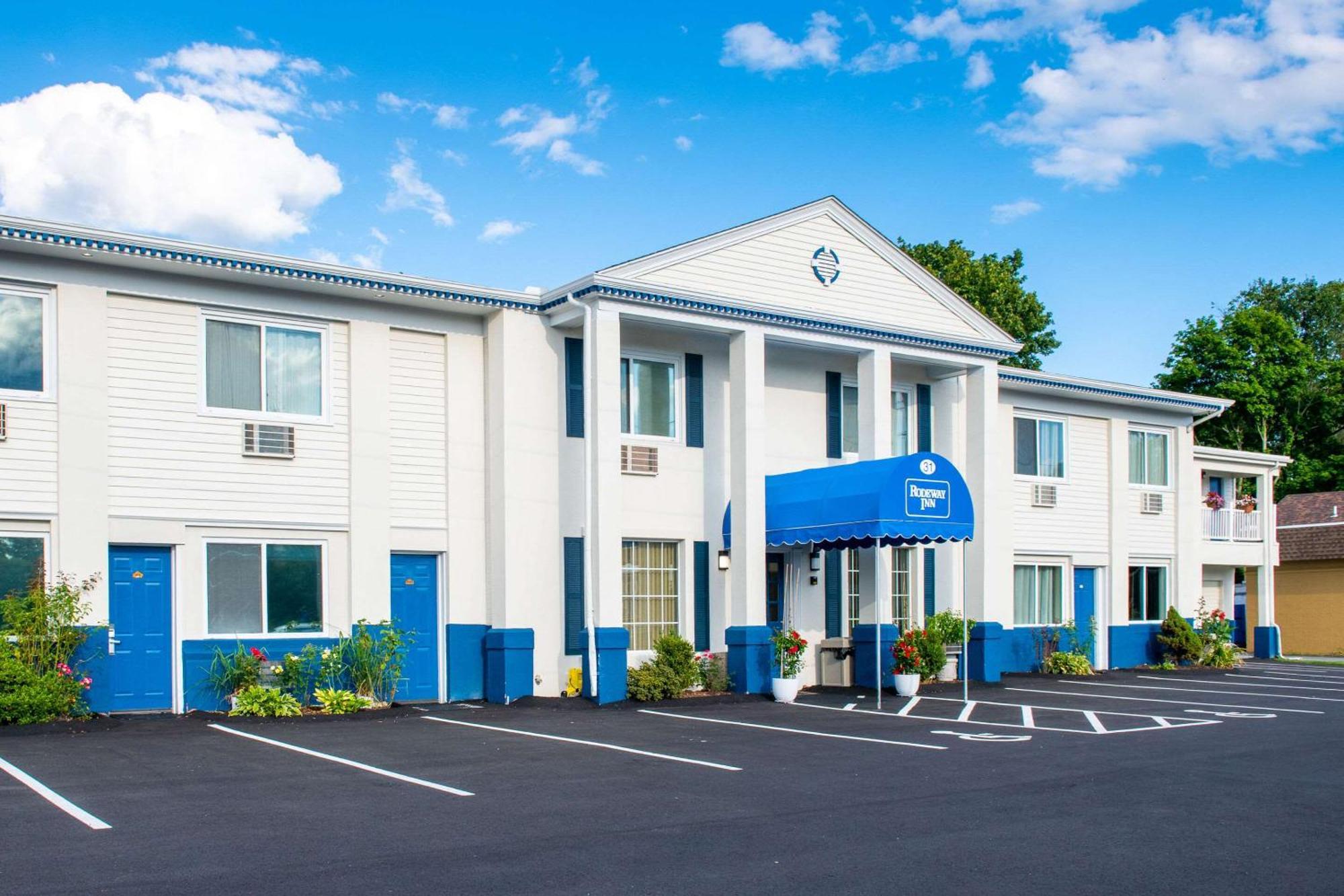 Rodeway Inn Middletown Buitenkant foto
