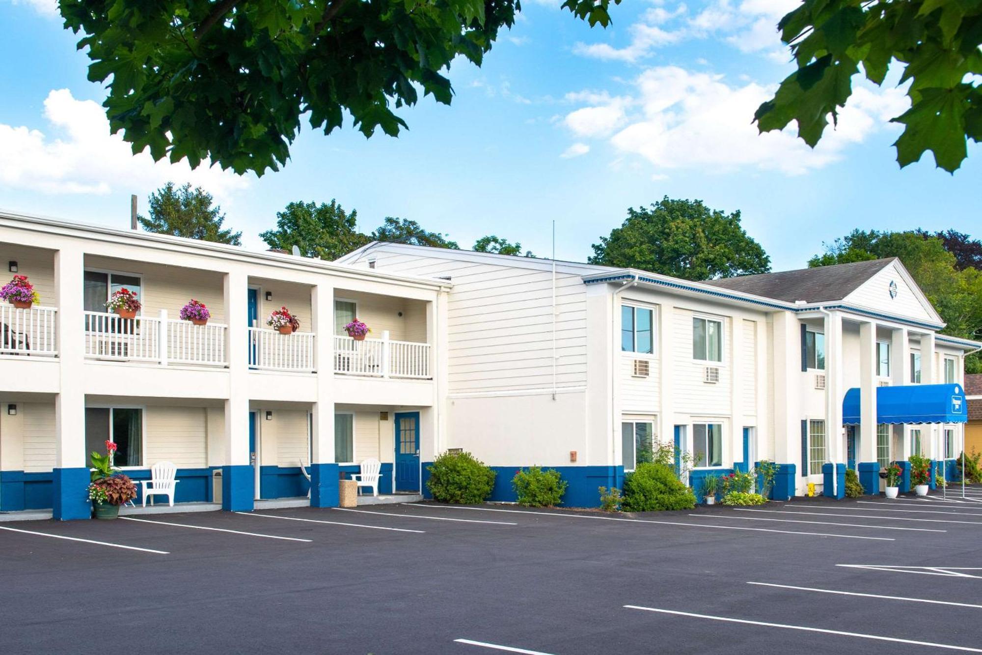 Rodeway Inn Middletown Buitenkant foto